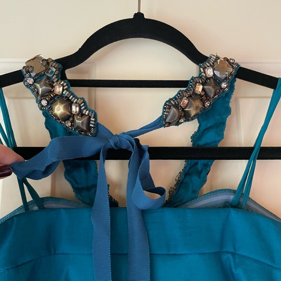 Badgley Mischka Teal Halter Dress with Jewel Neckline - size 6 - Picture 5 of 6